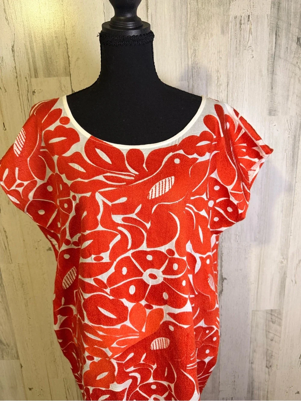 Sister Mary Hilda Red White Floral Print Embroidered Short Sleeve Tunic Top S